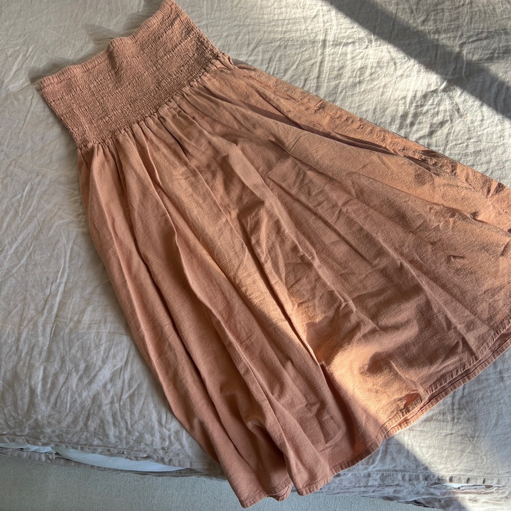 Roxy Women's A-Line Skirt / Strapless Smocked Dress in Peach